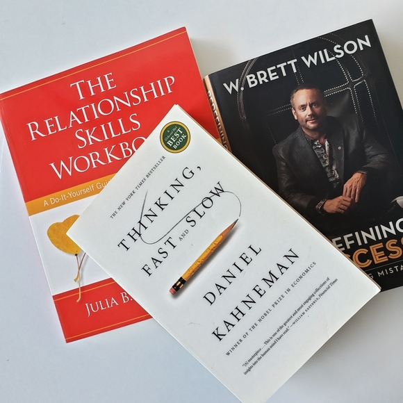 π2/$30π 3 Random Mix Books - Never Read - Picture 1 of 12